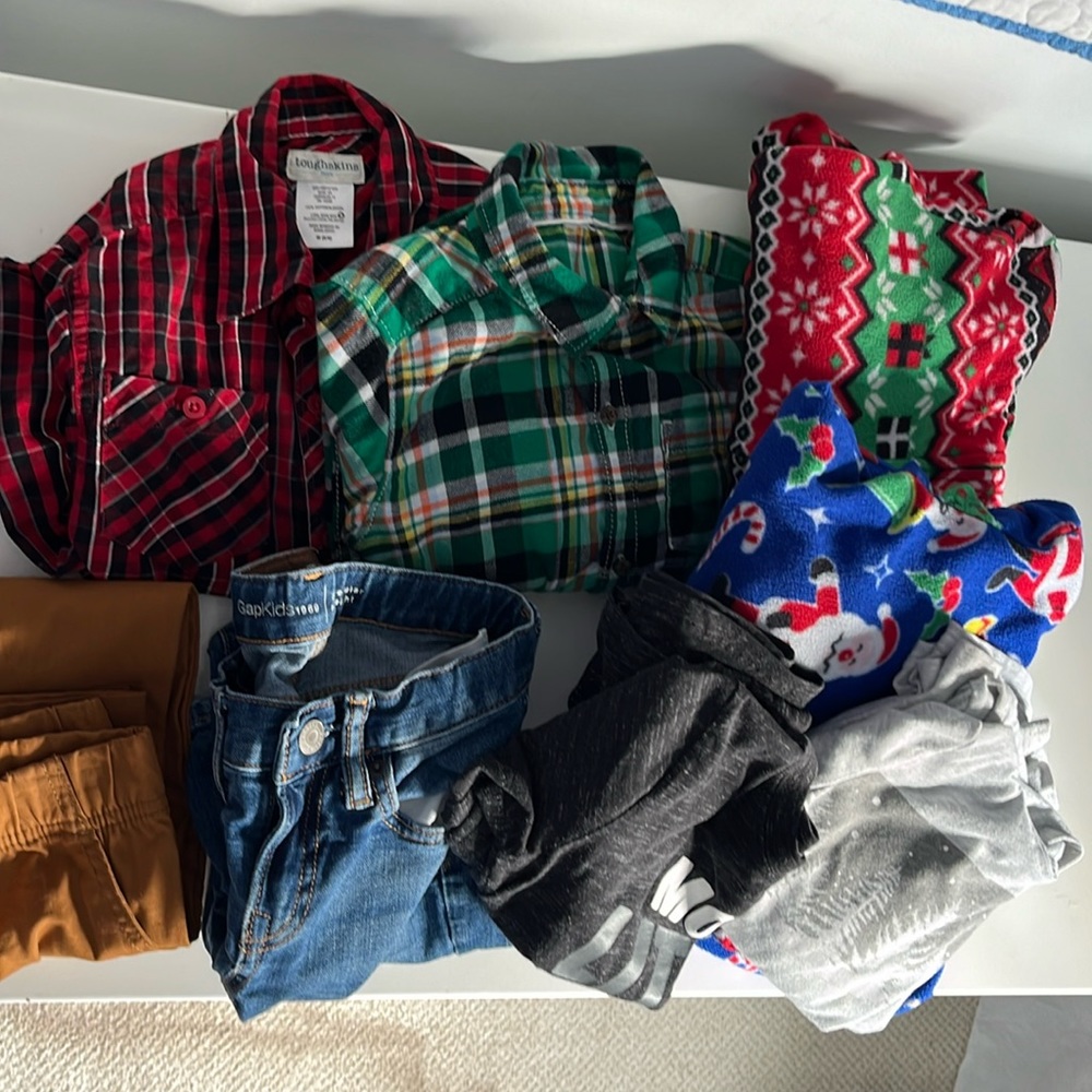BOYS size 5 clothing bundle.